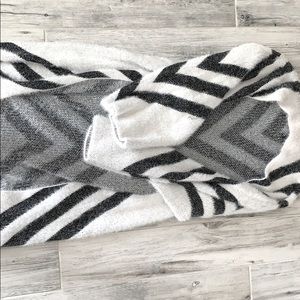 Long length fuzzy cardigan